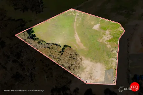 38 MARKOVICH LANE, JUNORTOUN, VIC 3551