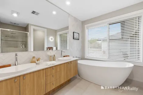 Property photo of 69 Dunnart Boulevard Whittlesea VIC 3757