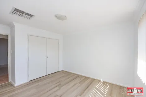 Property photo of 6B Elia Courtyard Swan View WA 6056