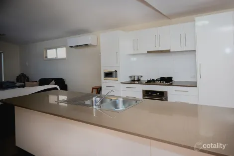 Property photo of 3/2 Harms Street Roma QLD 4455