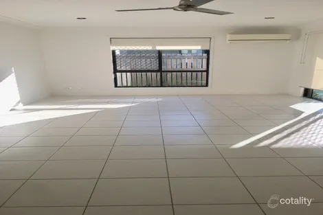 Property photo of 2/13 Moreton Drive Rural View QLD 4740