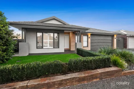 Property photo of 17 Manzeene Avenue Lara VIC 3212