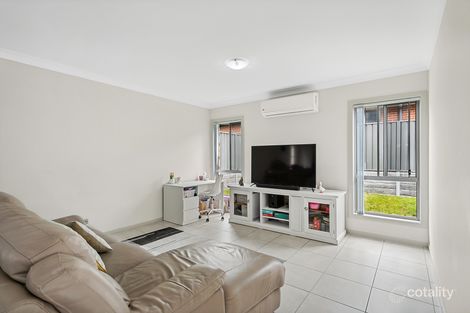 Property photo of 3 Evergreen Parade Woongarrah NSW 2259