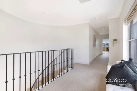 Property photo of 33 Rosemeadow Drive Cabarita NSW 2137