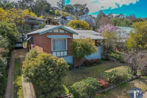 Property photo of 4 Carleton Street Cowra NSW 2794