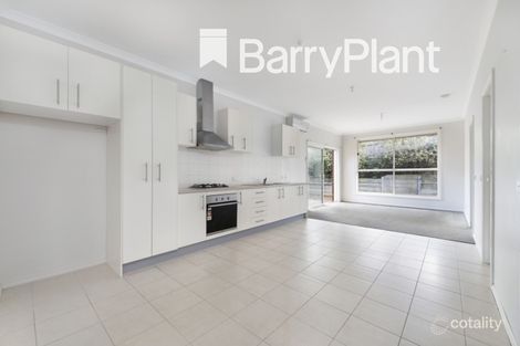 Property photo of 1 Lancaster Way Beaconsfield VIC 3807