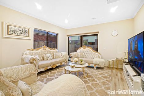 Property photo of 13 Clovis Avenue Clyde North VIC 3978