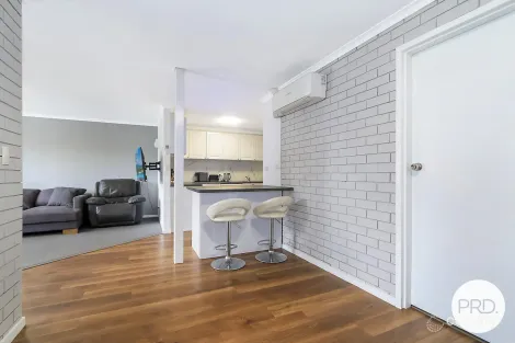 Property photo of 2/519 Schubach Street East Albury NSW 2640