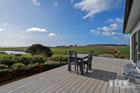 Property photo of 144 Baulds Road Table Cape TAS 7325
