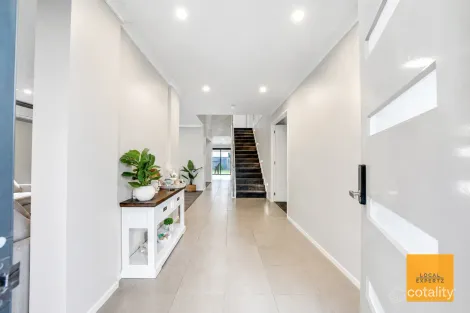 Property photo of 23 Walhalla Drive Eynesbury VIC 3338