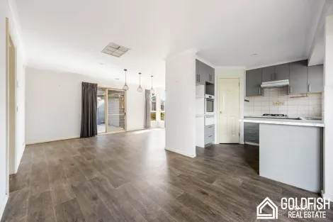 Property photo of 8 Shari Drive Delacombe VIC 3356