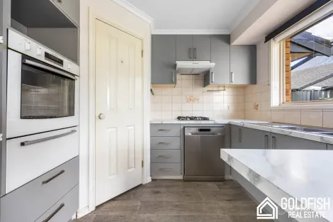 Property photo of 8 Shari Drive Delacombe VIC 3356