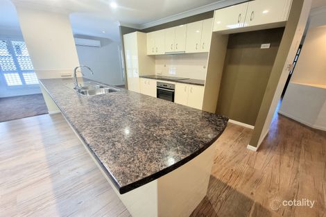 Property photo of 6 Leighanne Crescent Arundel QLD 4214