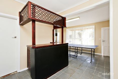 Property photo of 15 Avondale Avenue St Albans VIC 3021