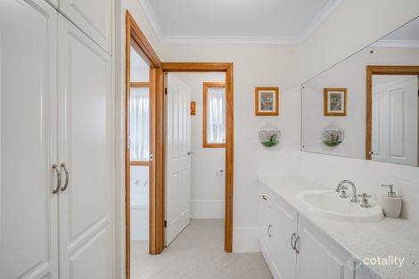 Property photo of 8 Flame Tree Court Greenwith SA 5125