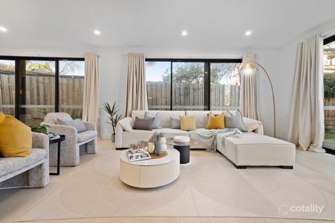 Property photo of 2/3 Silverton Drive Ferntree Gully VIC 3156