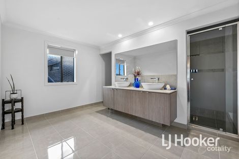Property photo of 19 Storm Avenue Lyndhurst VIC 3975