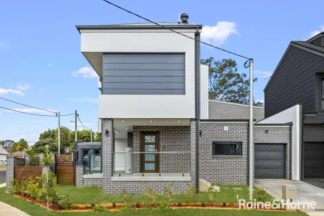 2c Seddon Pl, Campbelltown, NSW 2560