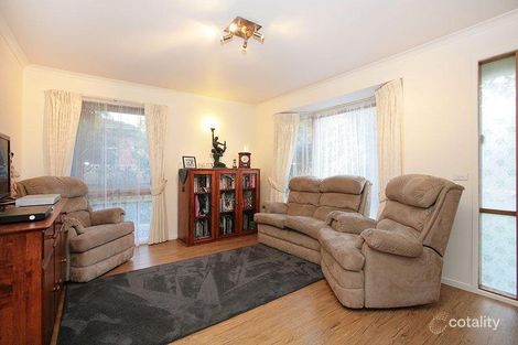 Property photo of 7 Ormond Place Kilsyth South VIC 3137