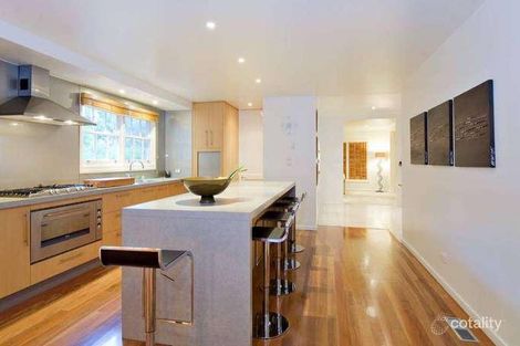 Property photo of 11 Orchard Drive Croydon VIC 3136