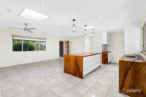 Property photo of 17 Brennan Street Manunda QLD 4870