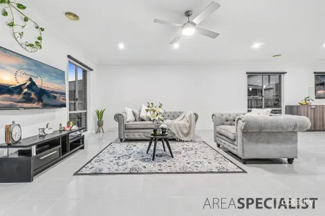 Property photo of 89 Aquatic Drive Cranbourne West VIC 3977
