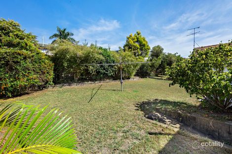 Property photo of 38 Valentia Street Mansfield QLD 4122