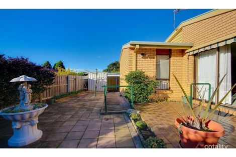 Property photo of 2/2 Bernon Court Devonport TAS 7310