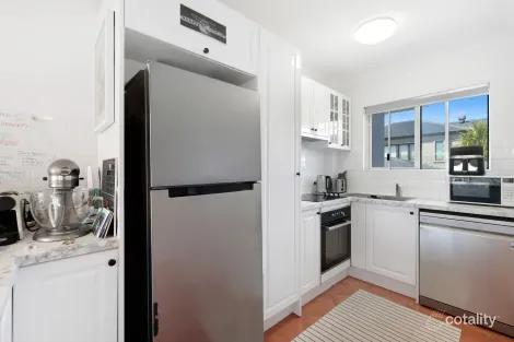 Property photo of 6/107 Hedges Avenue Mermaid Beach QLD 4218