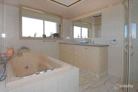 Property photo of 335 Loemans Road Bulla VIC 3428