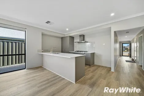 Property photo of 40 Swanson Loop Coodanup WA 6210