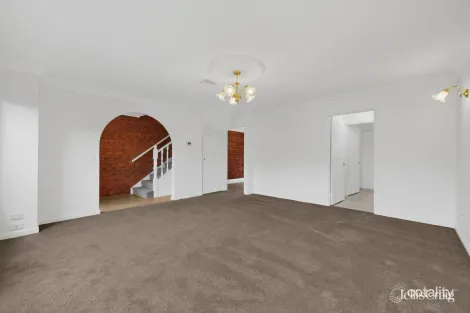 Property photo of 13/15A Wattle Grove McKinnon VIC 3204