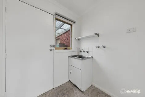 Property photo of 13/15A Wattle Grove McKinnon VIC 3204