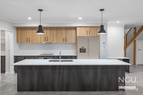Property photo of 64 Aberdeen Circuit Spring Mountain QLD 4300