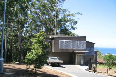 Property photo of 19 Jaraga Circuit Thirroul NSW 2515