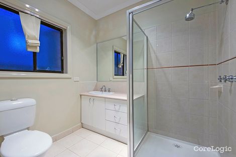 Property photo of 3 Hopetoun Green Caroline Springs VIC 3023