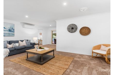 Property photo of 27 Perratt Close Lisarow NSW 2250