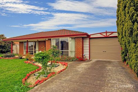 Property photo of 17 St Lawrence Close Werribee VIC 3030