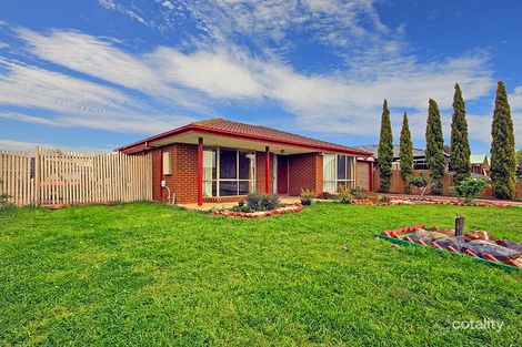 Property photo of 17 St Lawrence Close Werribee VIC 3030