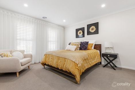 Property photo of 2 Adiantum Road Drouin VIC 3818