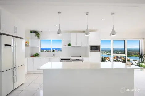 113/8 Admiralty Dr, Surfers Paradise, QLD 4217