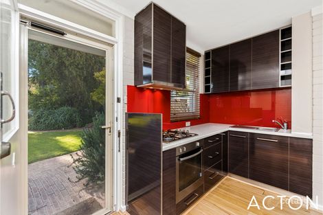 4/17 The Avenue, Crawley, WA 6009