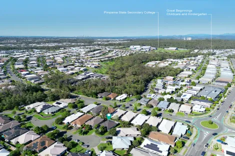 Property photo of 40 Hollyoak Crescent Pimpama QLD 4209