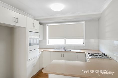Property photo of 29 Nagle Crescent Blue Haven NSW 2262