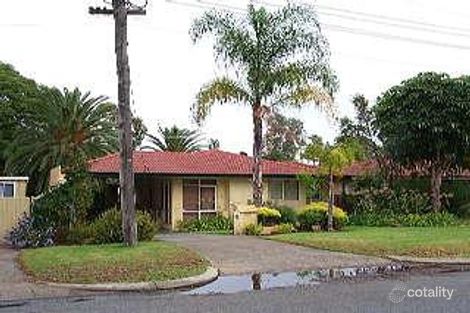 Property photo of 4 Parklands Square Riverton WA 6148