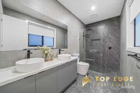 Property photo of 28 Cottesmore Street Fraser Rise VIC 3336