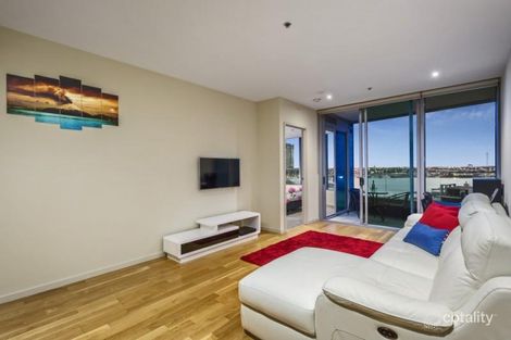 Property photo of 805/2 Newquay Promenade Docklands VIC 3008