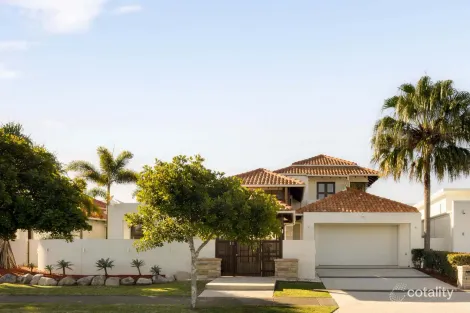 121 Marina Bvd, Banksia Beach, QLD 4507