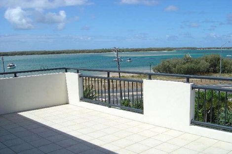 310/392-398 Marine Pde, Labrador, QLD 4215