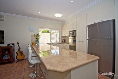Property photo of 17 Pearson Close Arundel QLD 4214